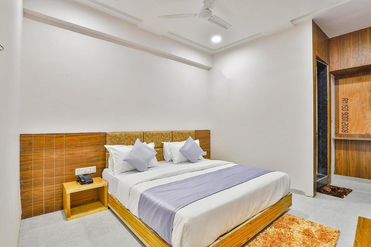 Fabhotel Parkland A Ahmedabad Ngoại thất bức ảnh
