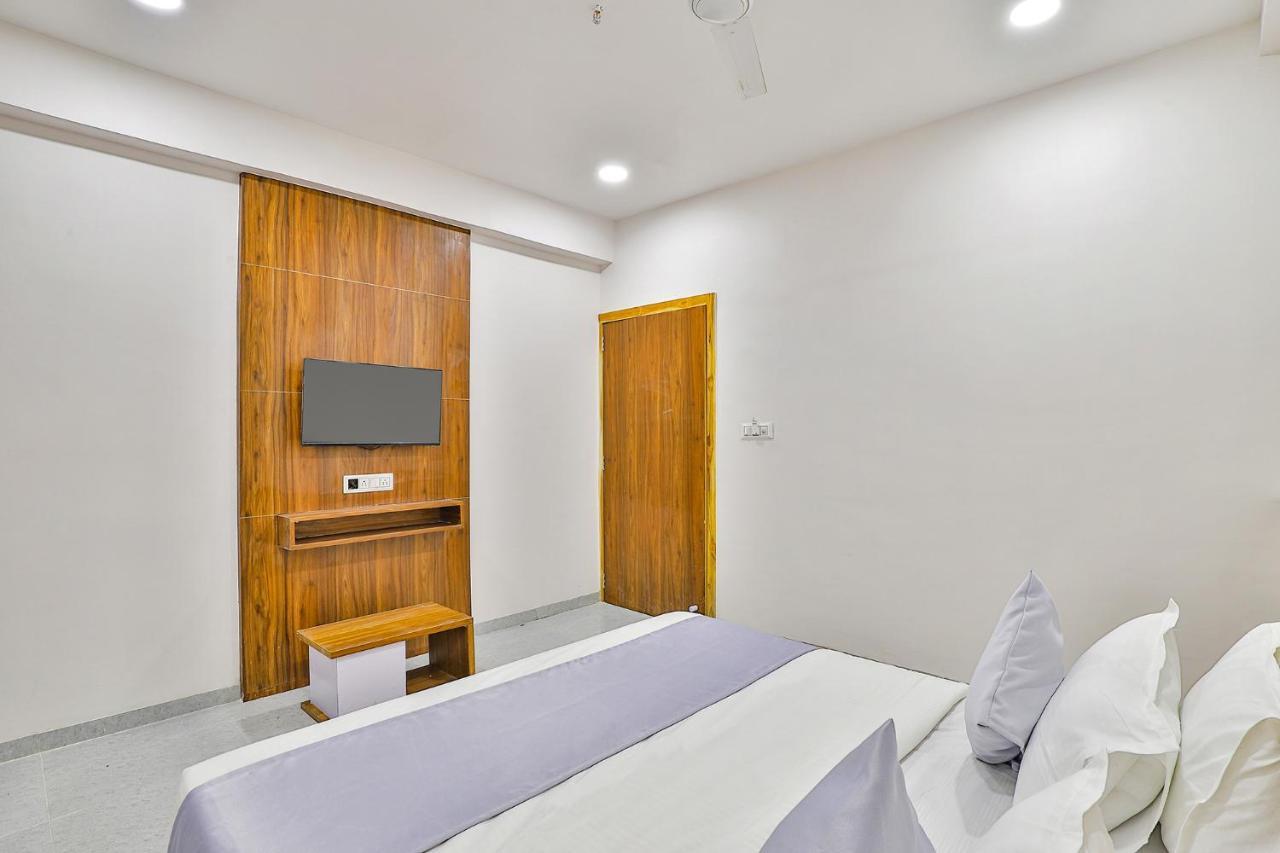 Fabhotel Parkland A Ahmedabad Ngoại thất bức ảnh