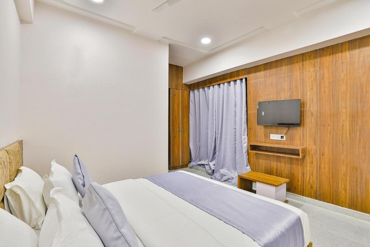 Fabhotel Parkland A Ahmedabad Ngoại thất bức ảnh