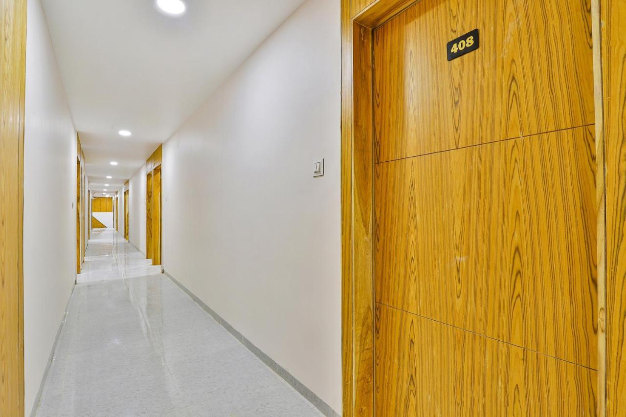 Fabhotel Parkland A Ahmedabad Ngoại thất bức ảnh